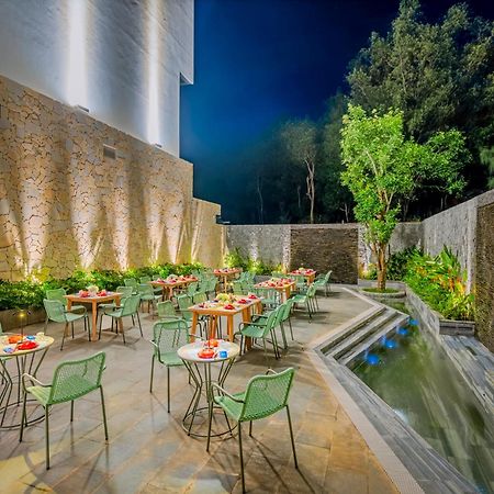 Poseido Hotel Quang Binh Донг Хой Екстериор снимка