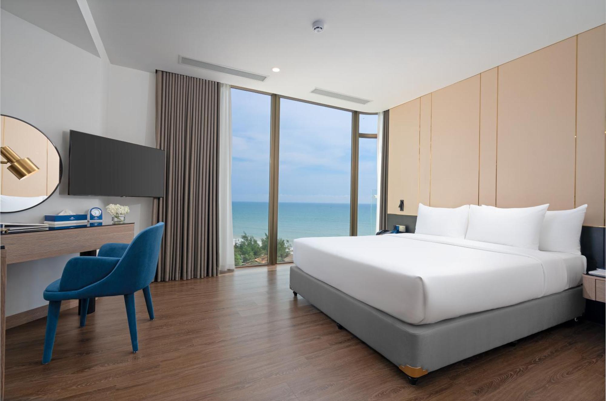 Poseido Hotel Quang Binh Донг Хой Екстериор снимка