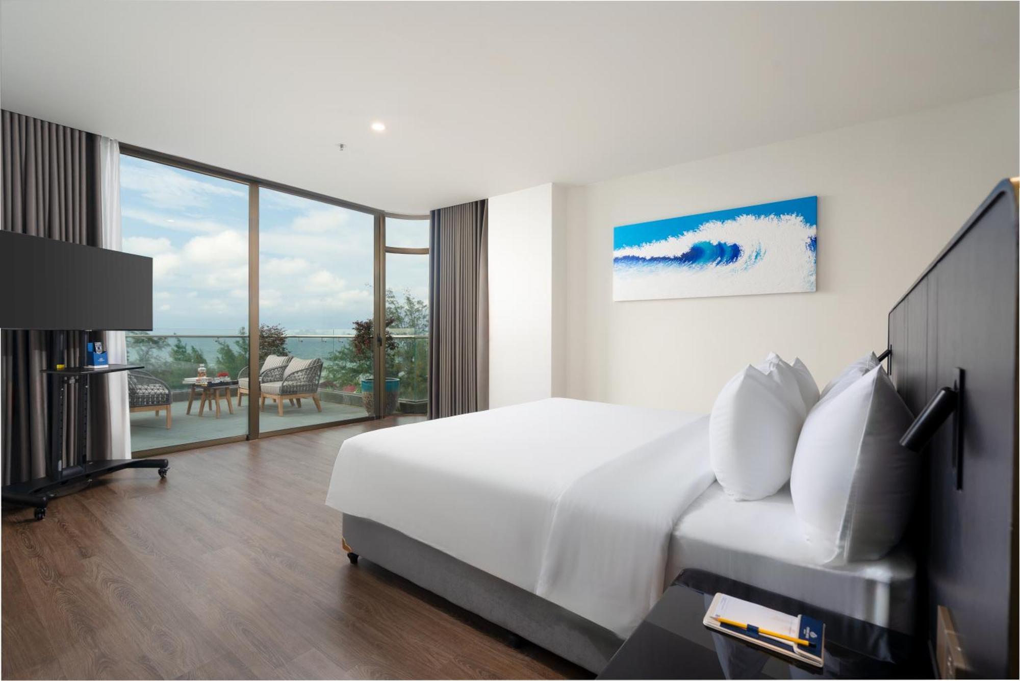 Poseido Hotel Quang Binh Донг Хой Екстериор снимка