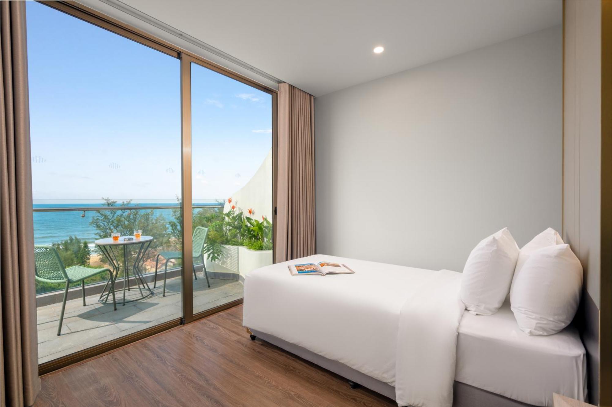 Poseido Hotel Quang Binh Донг Хой Екстериор снимка