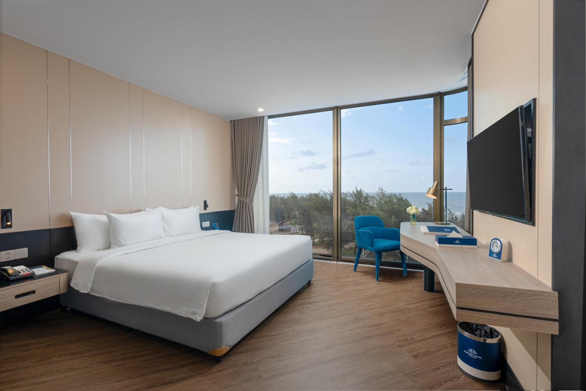 Poseido Hotel Quang Binh Донг Хой Екстериор снимка